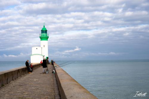 Direction le phare et ces pécheurs
